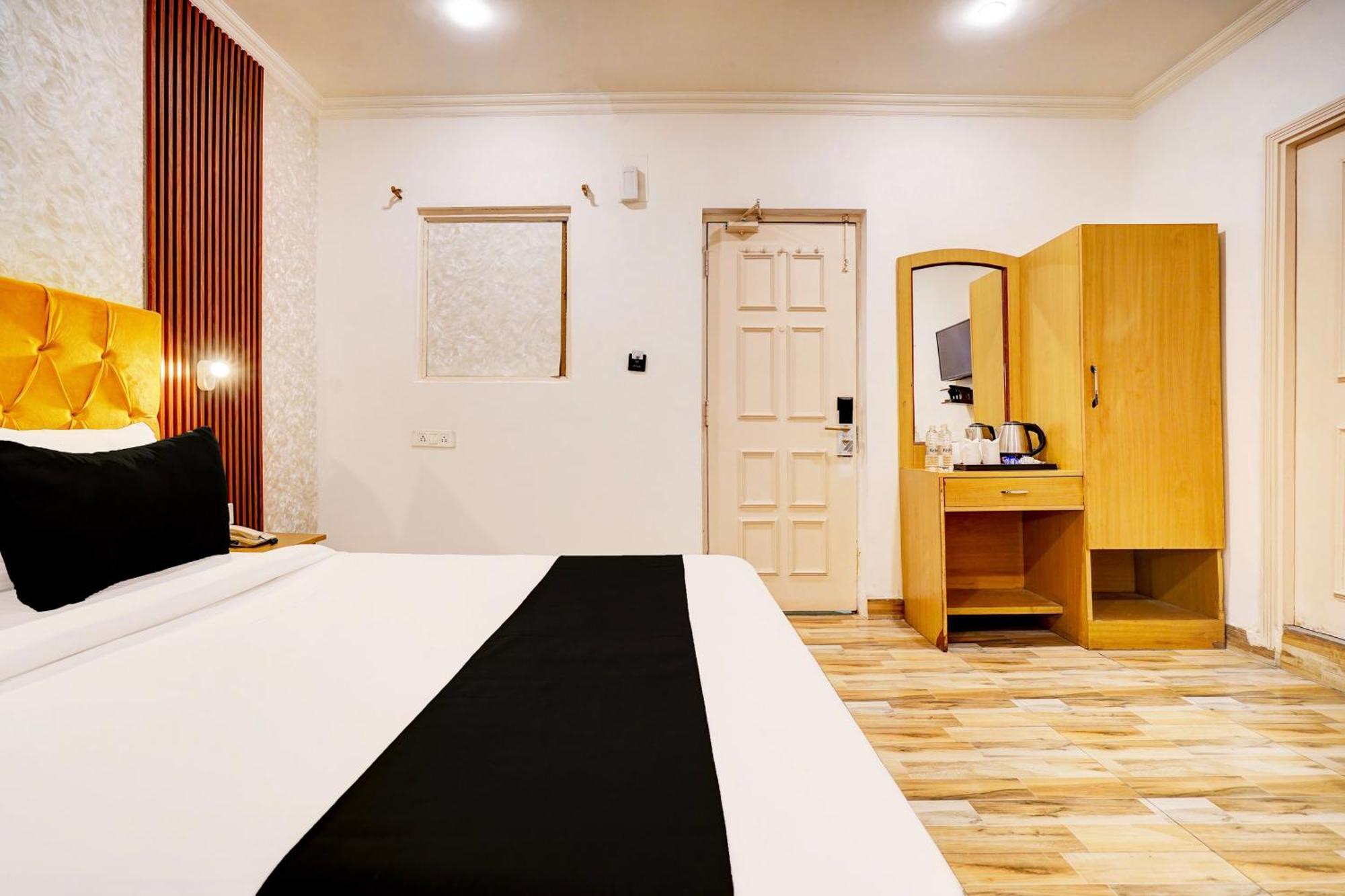 Super Townhouse Jageer Palace Near Mayapuri Chowk 뉴델리 외부 사진